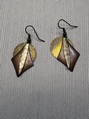 Vintage 90’s metal earrings
